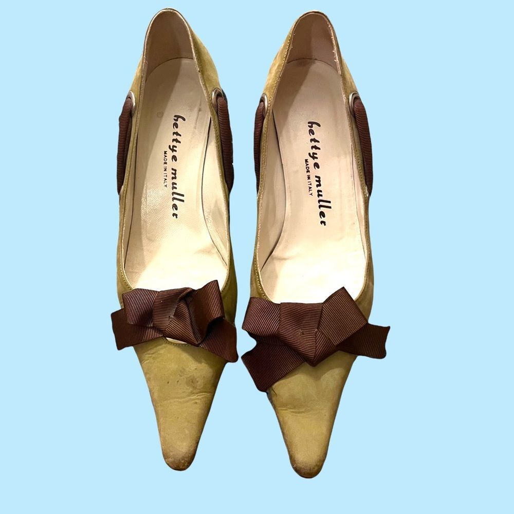Bettye Miller | Suede Kitten Heels with Brown Grosgrain Bow | Size 38.5